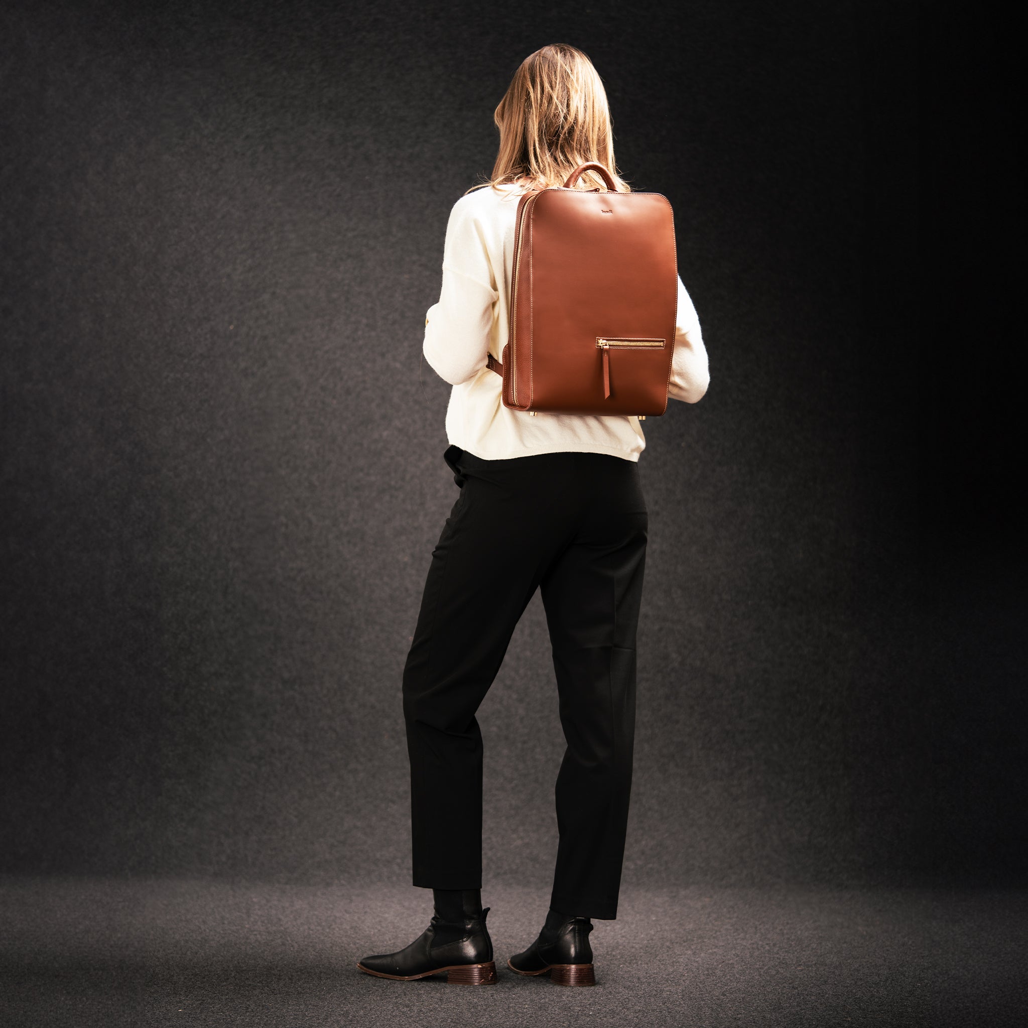 Women's leather computer backpack CHIARA | lundi